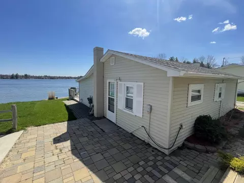 8751 S Old State Ave, Farwell, MI 48622