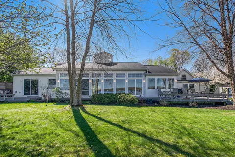 Exterior - 11574 Algonquin Dr, Pinckney, MI 48169 photo 15 of 22