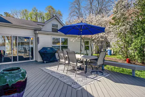 Exterior - 11574 Algonquin Dr, Pinckney, MI 48169 photo 8 of 22