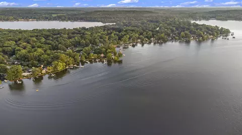 View/Area - 11574 Algonquin Dr, Pinckney, MI 48169 photo 9 of 22