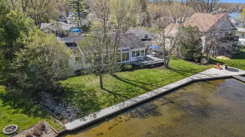 View/Area - 11574 Algonquin Dr, Pinckney, MI 48169 photo 8 of 22