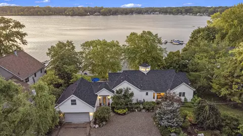View/Area - 11574 Algonquin Dr, Pinckney, MI 48169 photo 19 of 22