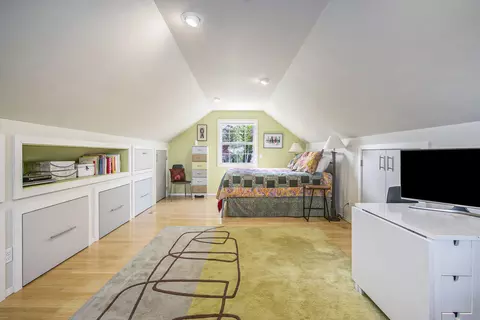 Bedroom - 11574 Algonquin Dr, Pinckney, MI 48169 photo 8 of 9