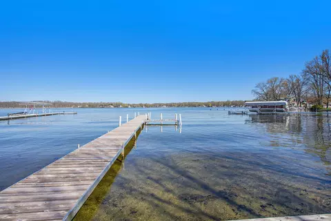 View/Area - 11574 Algonquin Dr, Pinckney, MI 48169 photo 5 of 22