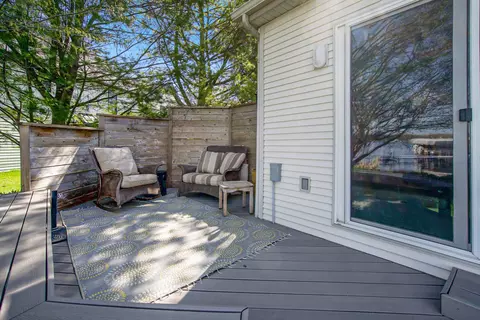 Exterior - 11574 Algonquin Dr, Pinckney, MI 48169 photo 6 of 22