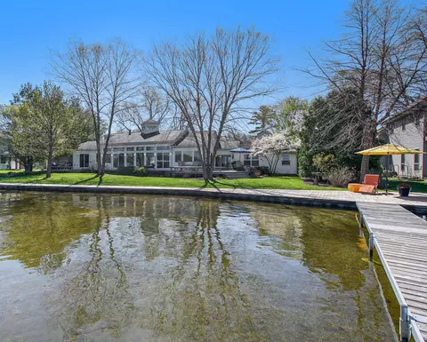 View/Area - 11574 Algonquin Dr, Pinckney, MI 48169 photo 7 of 22
