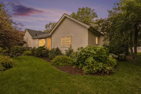 Exterior - 11574 Algonquin Dr, Pinckney, MI 48169 photo 17 of 22