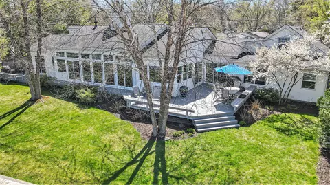 View/Area - 11574 Algonquin Dr, Pinckney, MI 48169 photo 4 of 22