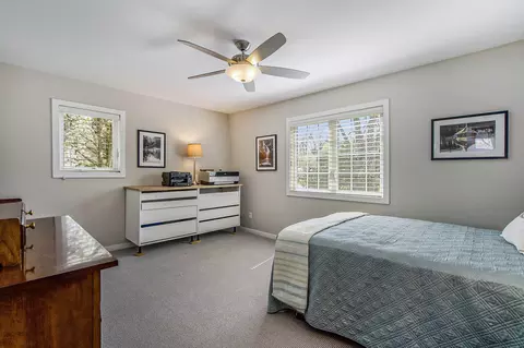 Bedroom - 11574 Algonquin Dr, Pinckney, MI 48169 photo 4 of 9