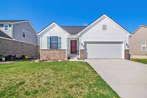 8864 Somerset Ln, Ypsilanti, MI 48198