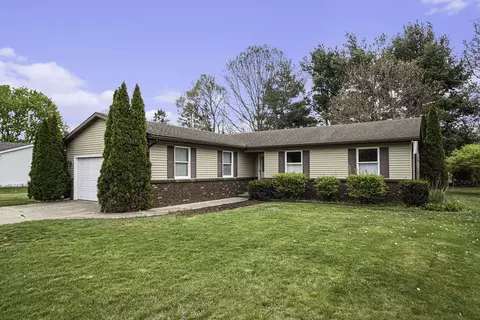 56945 Chippewa Dr, Three Rivers, MI 49093