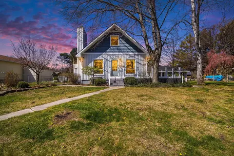 2656 N Larch Dr, Ludington, MI 49431