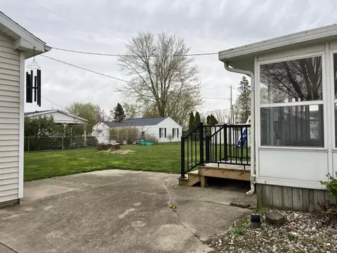 Exterior - 3201 Hoyer Rd, Jackson, MI 49201 photo 7 of 9