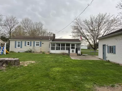 Exterior - 3201 Hoyer Rd, Jackson, MI 49201 photo 8 of 9