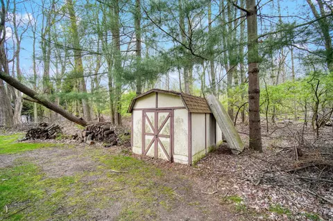 Other - 6161 Edgewood Dr, Jackson, MI 49203 photo 6 of 7