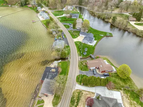 View/Area - 6161 Edgewood Dr, Jackson, MI 49203 photo 8 of 16