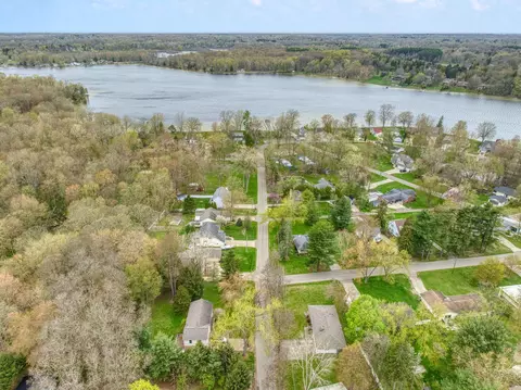 View/Area - 6161 Edgewood Dr, Jackson, MI 49203 photo 11 of 16