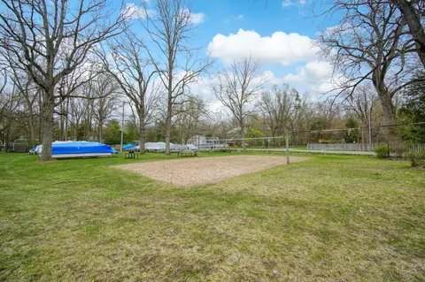 Exterior - 6161 Edgewood Dr, Jackson, MI 49203 photo 16 of 16