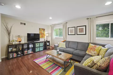 Living - 6161 Edgewood Dr, Jackson, MI 49203 photo 3 of 6