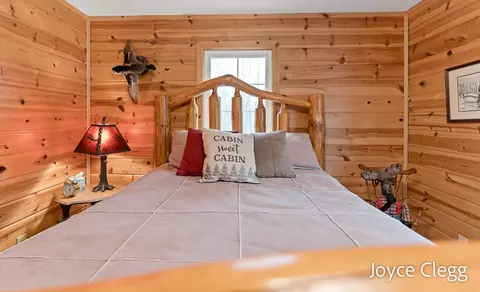 Bedroom - 1449 E Kinney Rd, Custer, MI 49405 photo 2 of 7