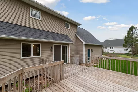Exterior - 832 Stetson St, Tecumseh, MI 49286 photo 4 of 11