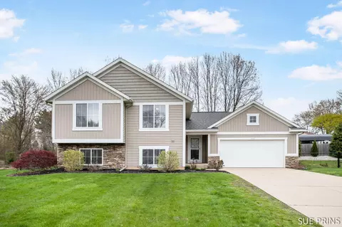 6442 Byron Woods Dr SW, Byron Center, MI 49315