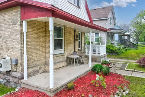 719 S Bridge St, Belding, MI 48809 photo 4