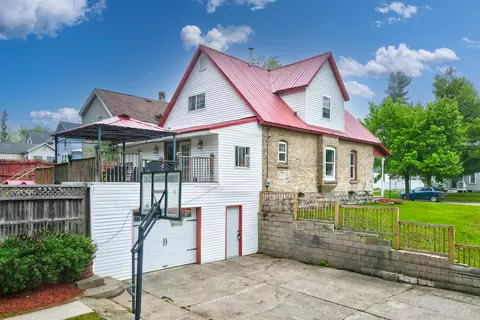 719 S Bridge St, Belding, MI 48809 photo 43