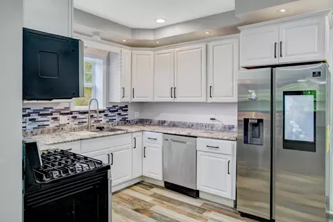 719 S Bridge St, Belding, MI 48809 photo 12