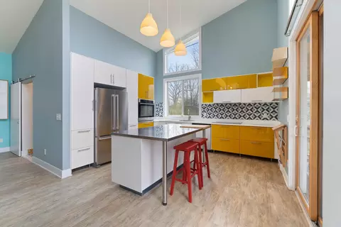 Kitchen - 9593 Kennedy Rd, Munith, MI 49259 photo 2 of 5