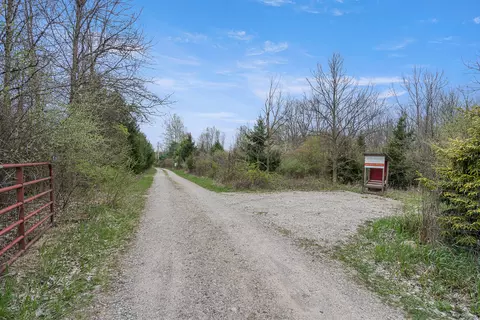 View/Area - 9593 Kennedy Rd, Munith, MI 49259 photo 8 of 10