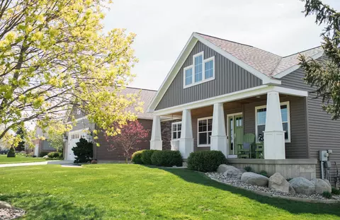 7801 Green Links Dr SE, Caledonia, MI 49316