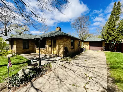 198 Harper Dr, Sparta, MI 49345