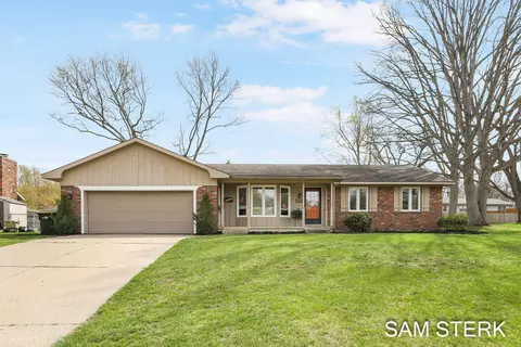 1556 Trentwood St SW, Wyoming, MI 49509