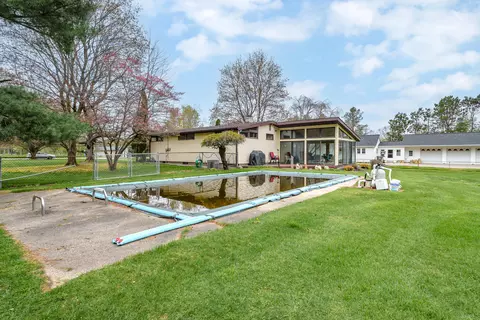 Exterior - 471 N 10th St, Plainwell, MI 49080 photo 10 of 13