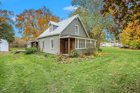 445 W Fenwick Rd, Fenwick, MI 48834