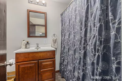 Bath - 445 W Fenwick Rd, Fenwick, MI 48834 photo 1 of 1