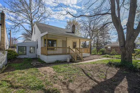 2081 Mckinley Ave, Ypsilanti, MI 48197