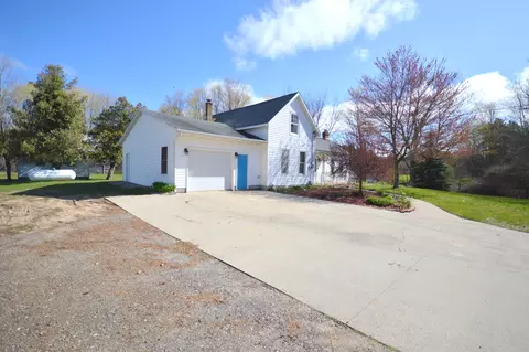 6506 W Fox Rd, Mears, MI 49436