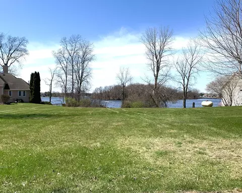 Crystal Beach Drive, Sturgis, MI 49091
