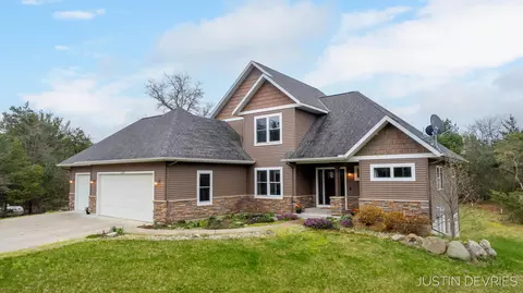11510 152nd Ave, West Olive, MI 49460