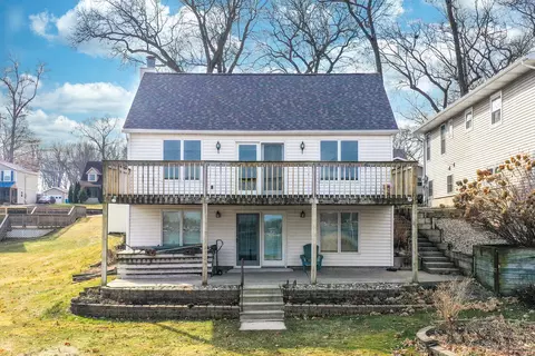 23230 S Shore Dr, Edwardsburg, MI 49112
