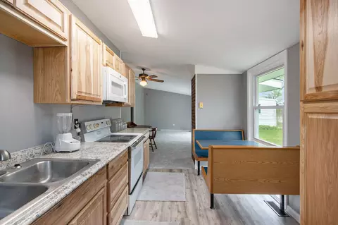 531 E Morrell St, Otsego, MI 49078 photo 11
