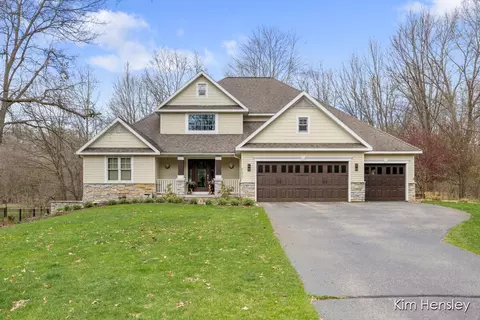 8937 Conservancy Dr NE, Ada, MI 49301