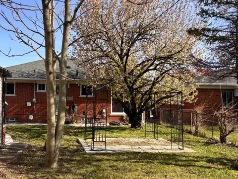 View/Area - 15320 Stricker Ave, Eastpointe, MI 48021 photo 1 of 1