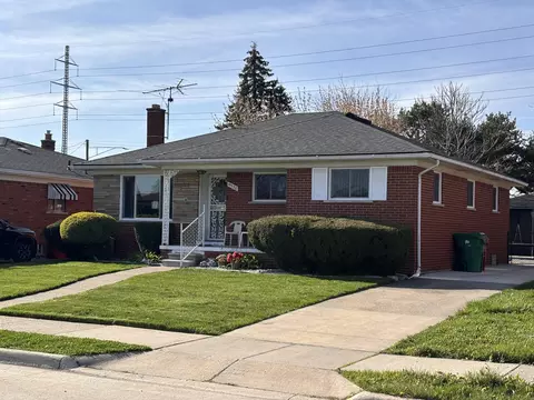 15320 Stricker Ave, Eastpointe, MI 48021