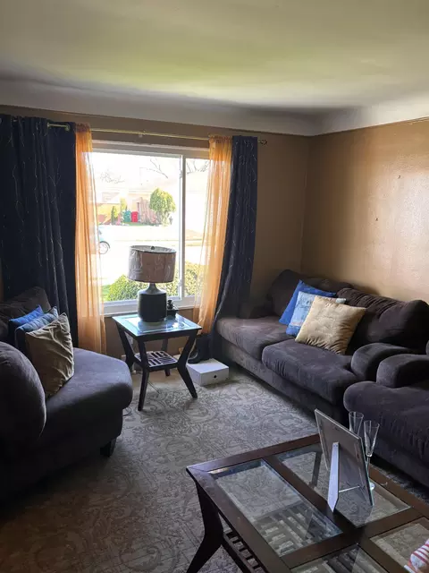 Living - 15320 Stricker Ave, Eastpointe, MI 48021 photo 1 of 2