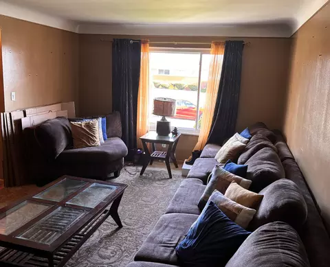 Living - 15320 Stricker Ave, Eastpointe, MI 48021 photo 2 of 2