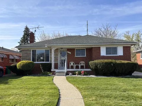 Exterior - 15320 Stricker Ave, Eastpointe, MI 48021 photo 2 of 7