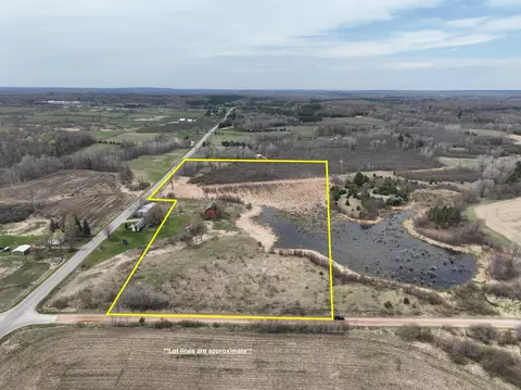 19086 18 Mile Rd, Tustin, MI 49688